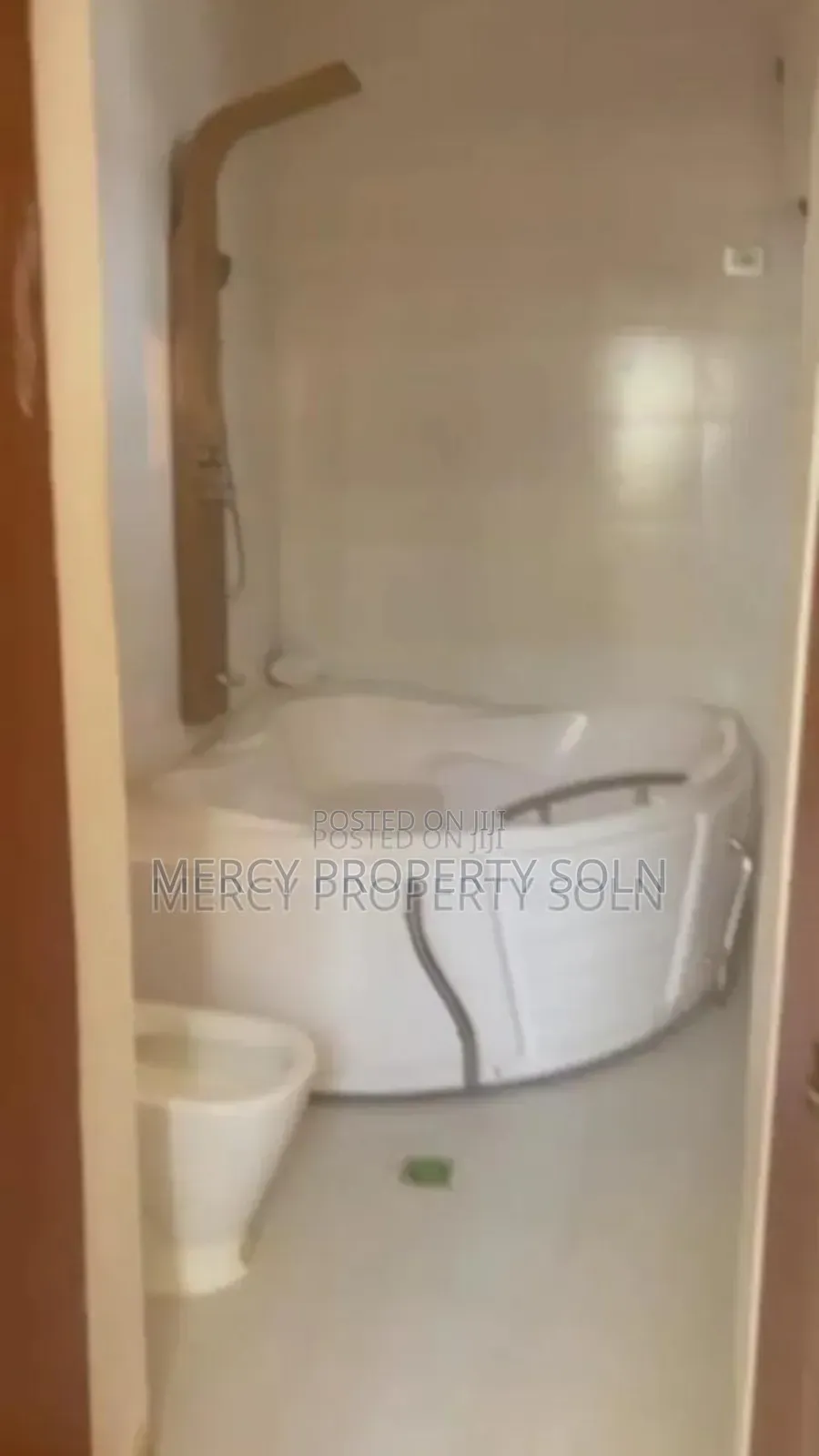 6bdrm Villa in Bole for sale