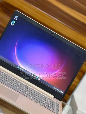 Photo - New Laptop Lenovo Ideapad 3 8GB Intel Core I3 SSD 256GB