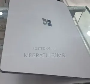 New Laptop Microsoft Surface Book 2 16GB Intel Core I7 SSD 256GB