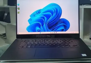 Photo - New Laptop Dell XPS 15 16GB Intel Core I7 SSD 512GB