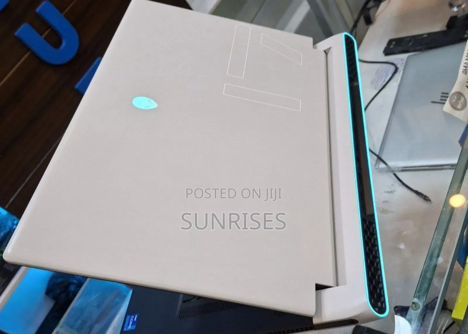 New Laptop Alienware M17x R2 32GB Intel Core I7 SSD 1T