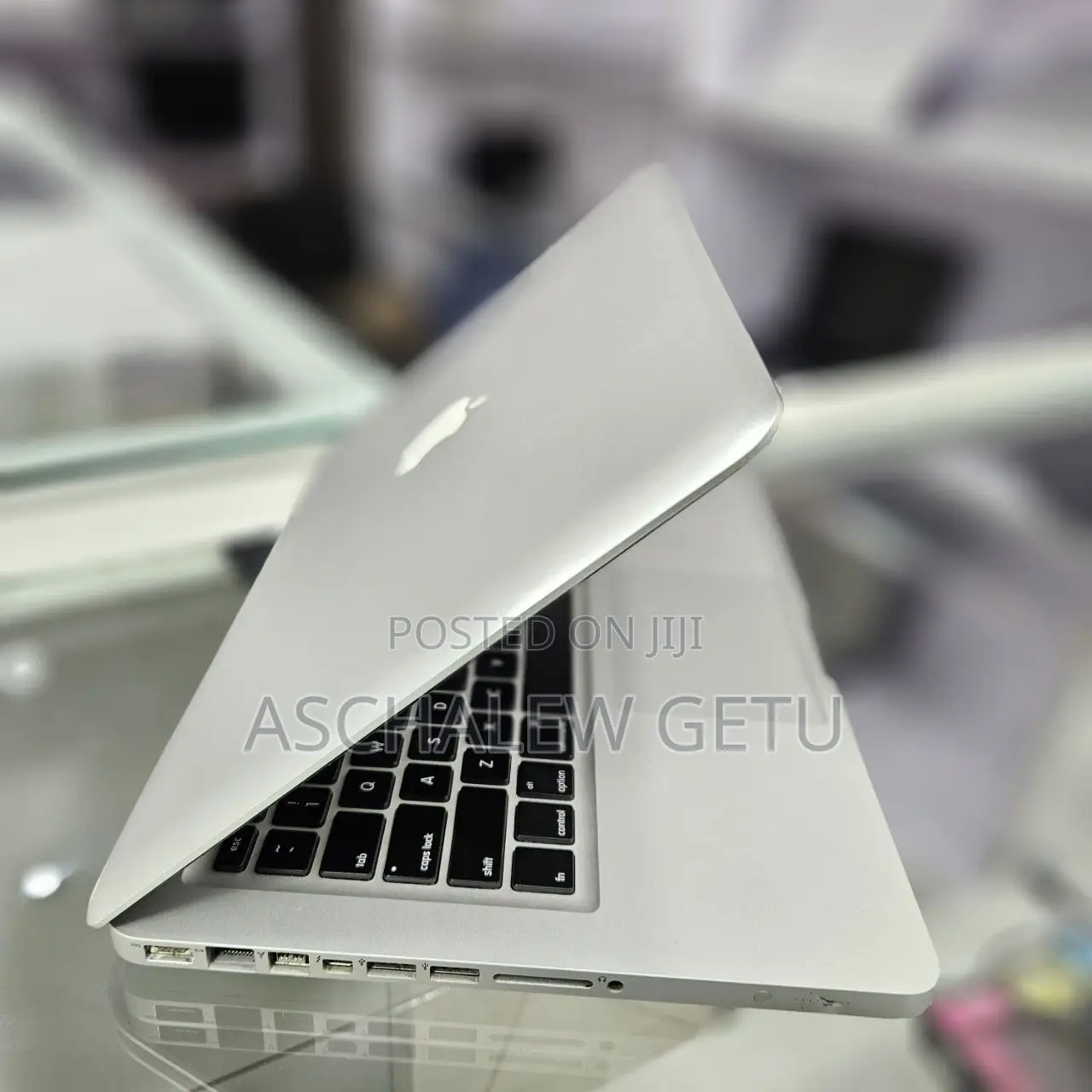 New Laptop Apple MacBook Pro 2012 4GB Intel Core I5 HDD 500GB