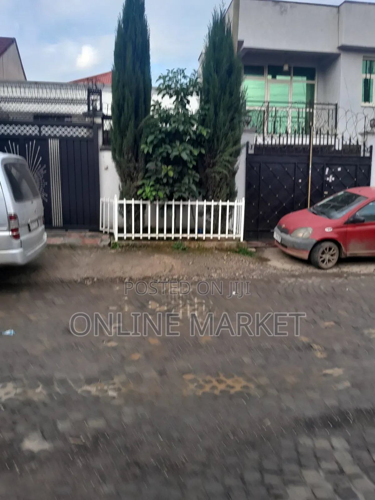 Furnished 4bdrm Villa in Kolfe Keranio for sale