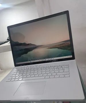 New Laptop Microsoft Surface Book 2 16GB Intel Core I7 SSD 256GB