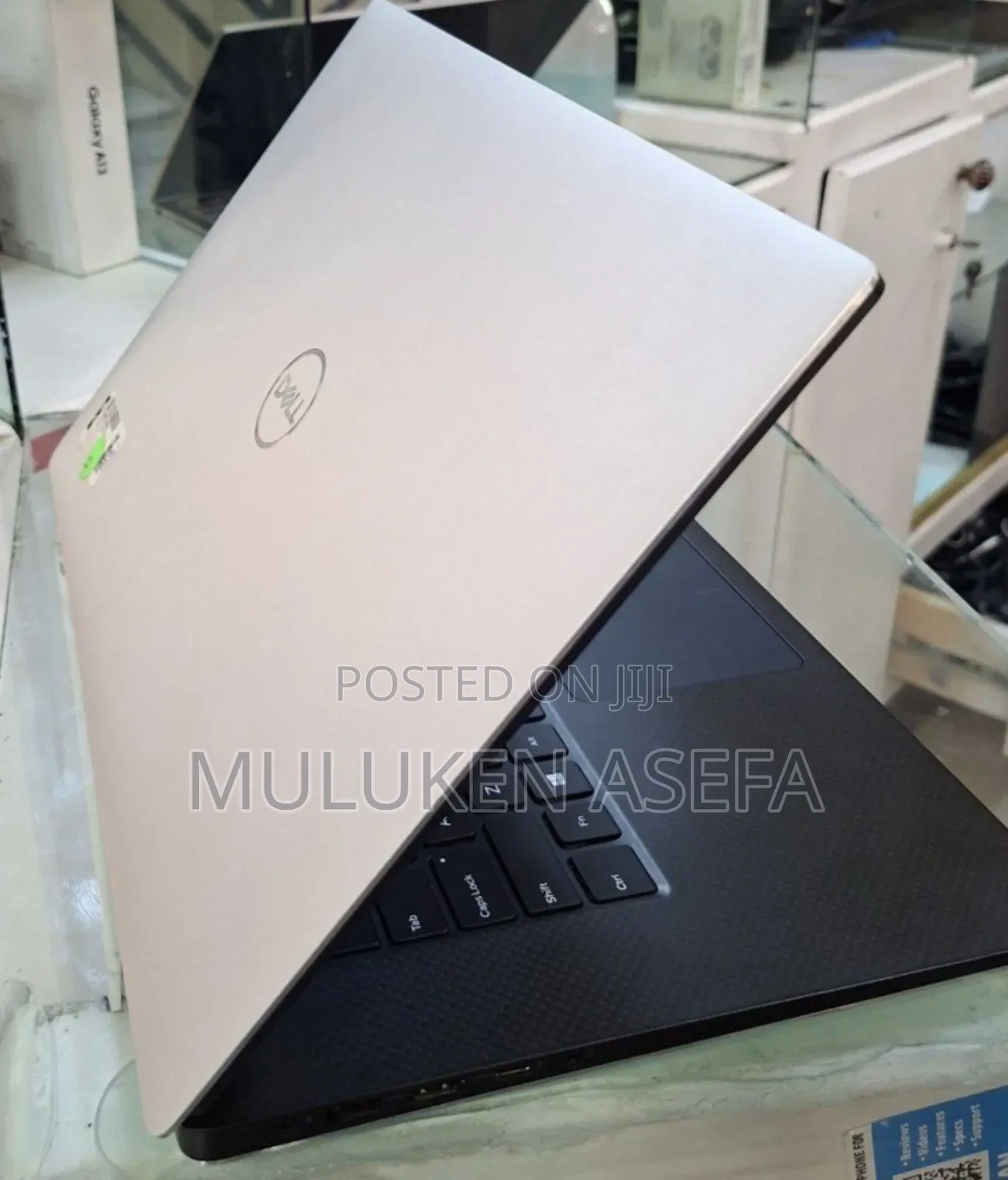 New Laptop Dell Precision 5540 16GB Intel Core I7 SSD 512GB