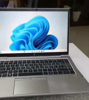 New Laptop HP EliteBook 840 G8 16GB Intel Core I7 SSD 512GB