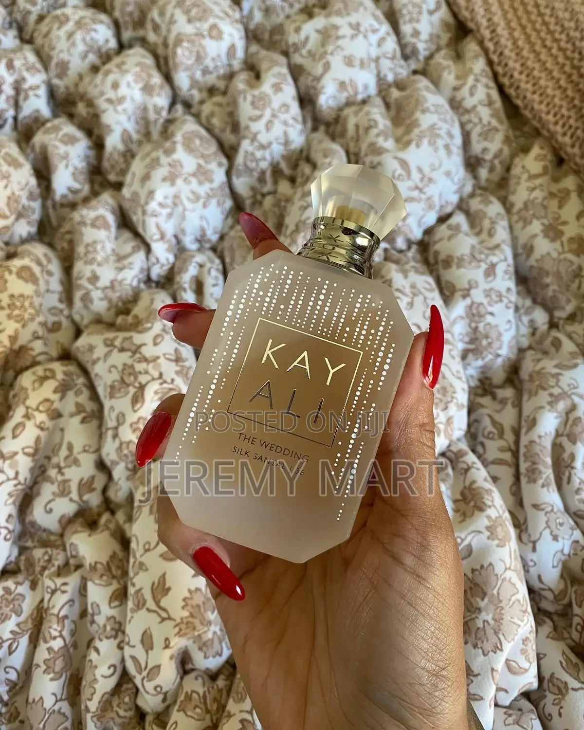 Kayali the Wedding Silk Santal for Her