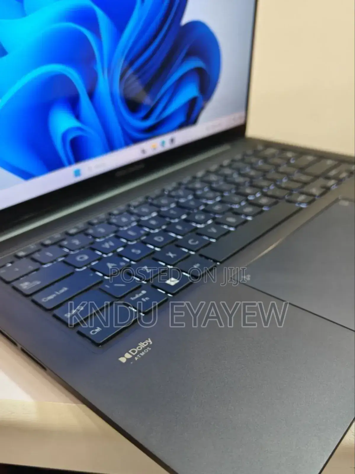 New Laptop Asus ZenBook 13 UX331UN 16GB Intel Core I7 SSD 512GB