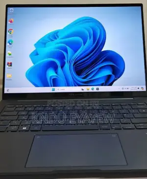 New Laptop Asus ZenBook 13 UX331UN 16GB Intel Core I7 SSD 512GB