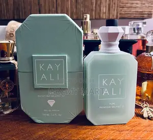 Photo - Kayali Yum Pistachio Gelato 33 Ladies Perfume