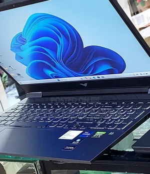 New Laptop Asus ROG Strix G15 16GB Intel Core I7 SSD 1T