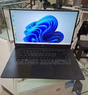 New Laptop Dell Precision 5540 16GB Intel Core I7 SSD 512GB