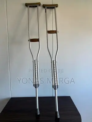 Photo - Axillary Crutches //High Performance, Quality and Measures