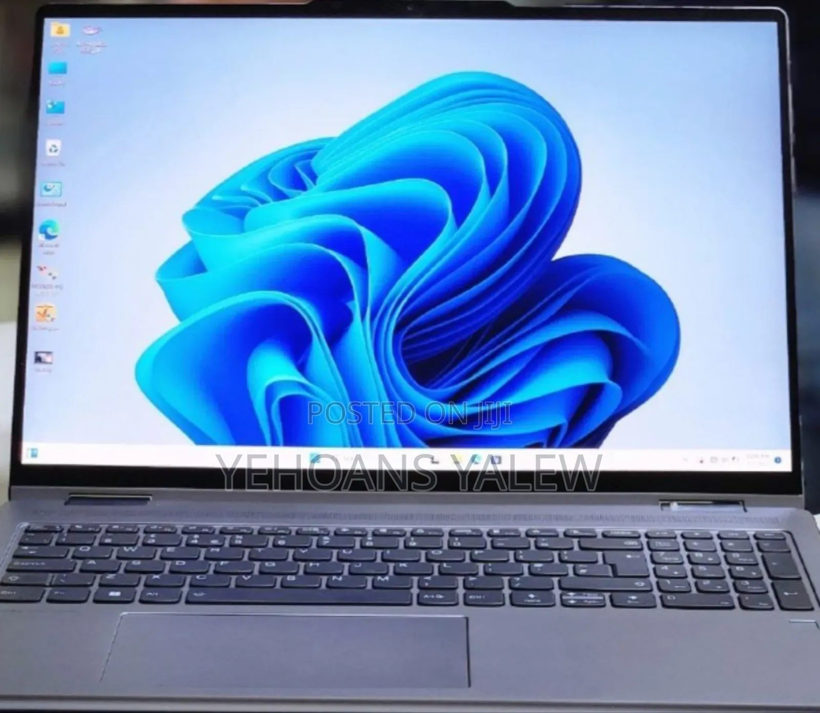 New Laptop Lenovo Yoga 7i 16GB Intel Core I7 SSD 1T