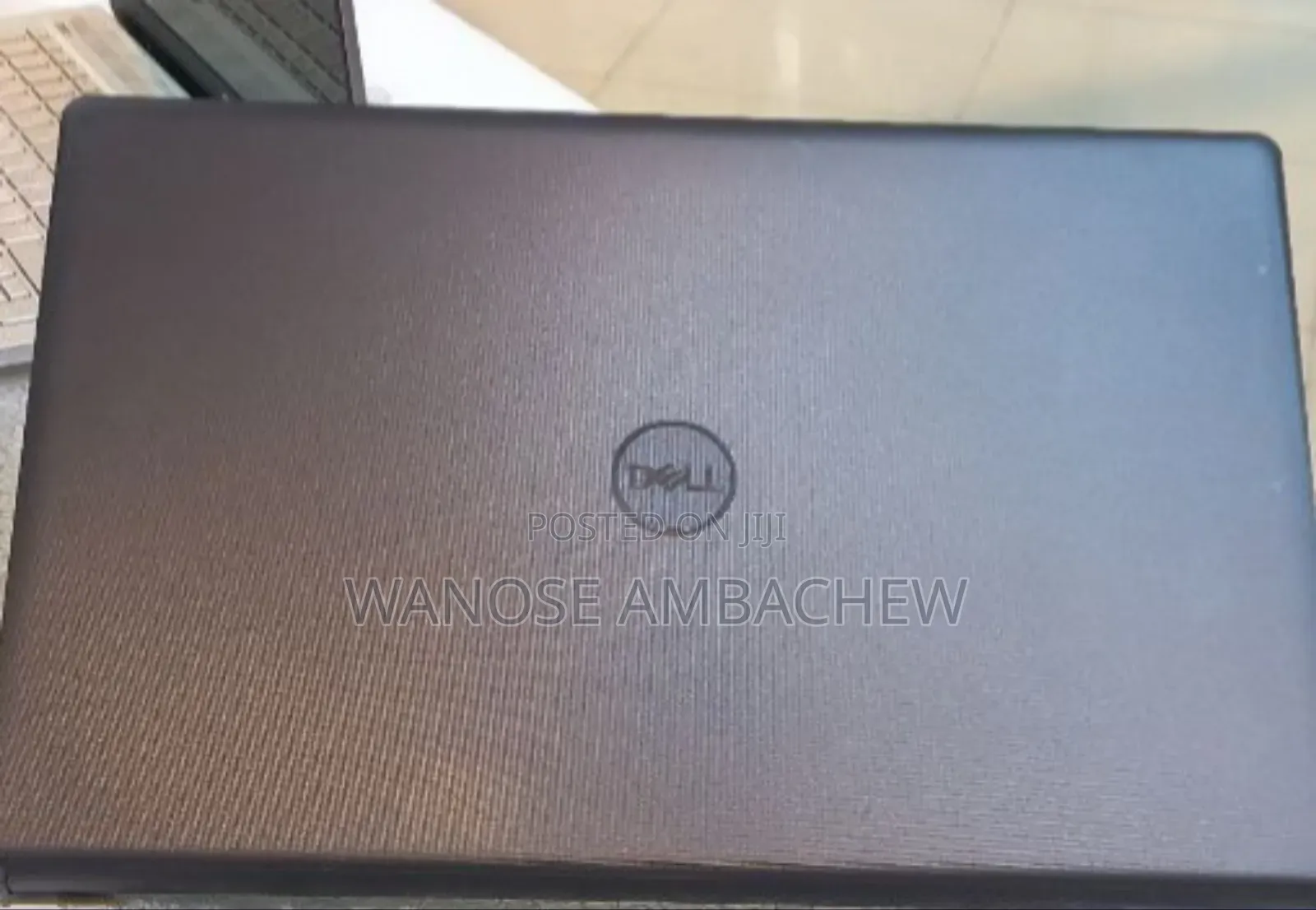 New Laptop Dell Vostro 3520 8GB Intel Core I5 SSD 1T