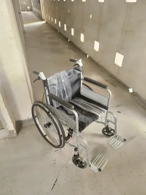 Photo - Wheelchair瓶頸wheelchair它以wheelchair療傷wheelchair骨骼wheelchair