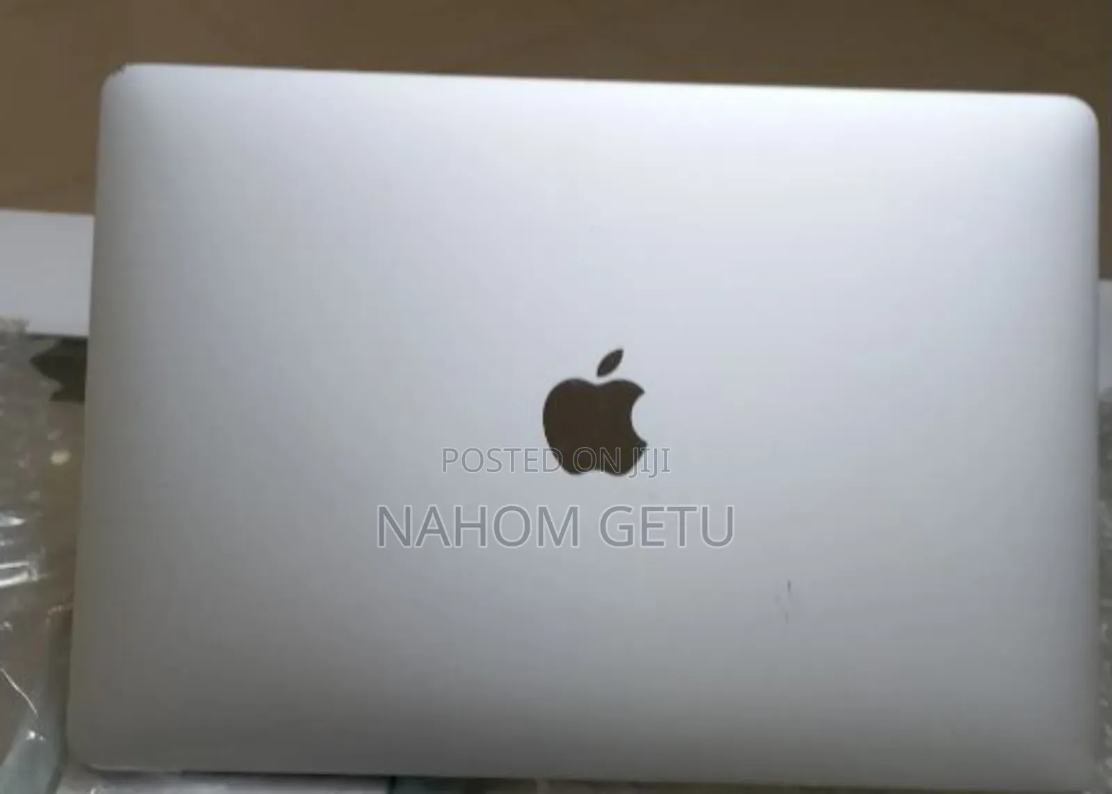 New Laptop Apple MacBook Pro 2017 8GB Intel Core I5 SSD 256GB