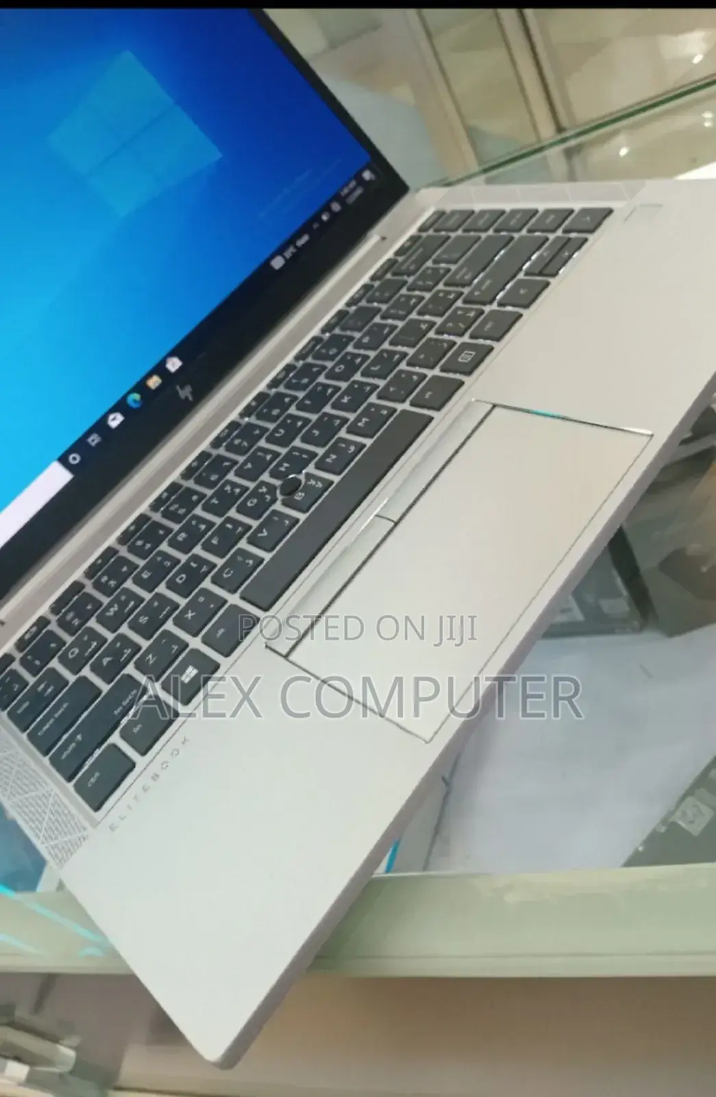 New Laptop HP EliteBook 840 G8 16GB Intel Core I7 SSD 512GB