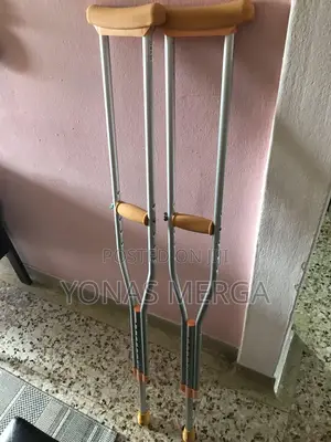 Photo - Crutch Axillary,Push ,Adjustable牀ءcrutches×Reliable Balance