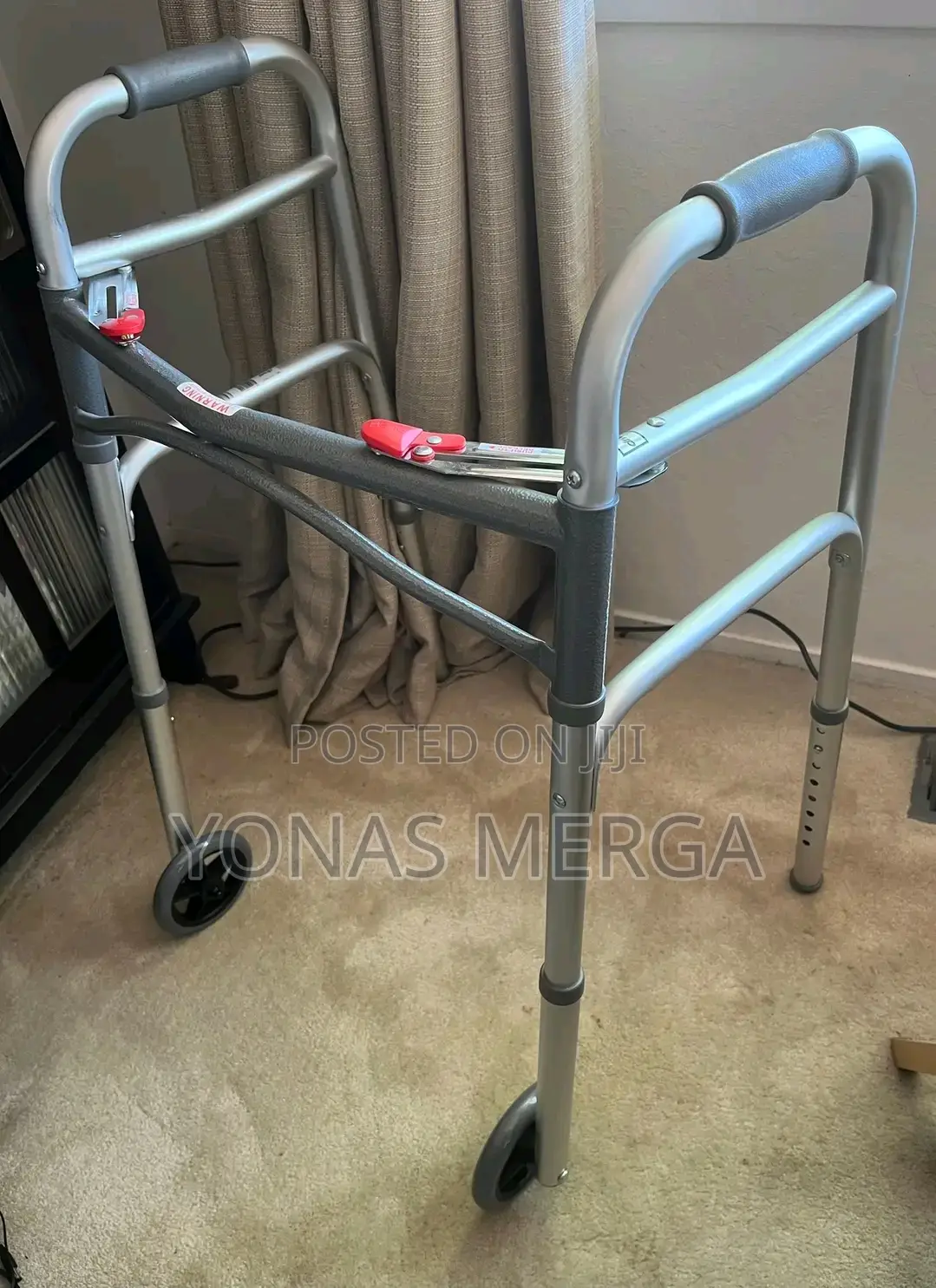 Walker||Walkerى亞ወከር/Front Wheels Rear Skis:The Integration