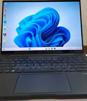 New Laptop Asus Zenbook Duo 14 16GB Intel Core I7 SSD 512GB