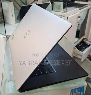 New Laptop Dell Precision 5540 16GB Intel Core I7 SSD 512GB