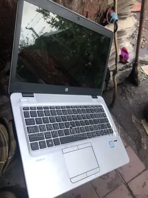 Photo - Laptop HP EliteBook 840 G3 8GB Intel Core I5 HDD+SSD 256GB
