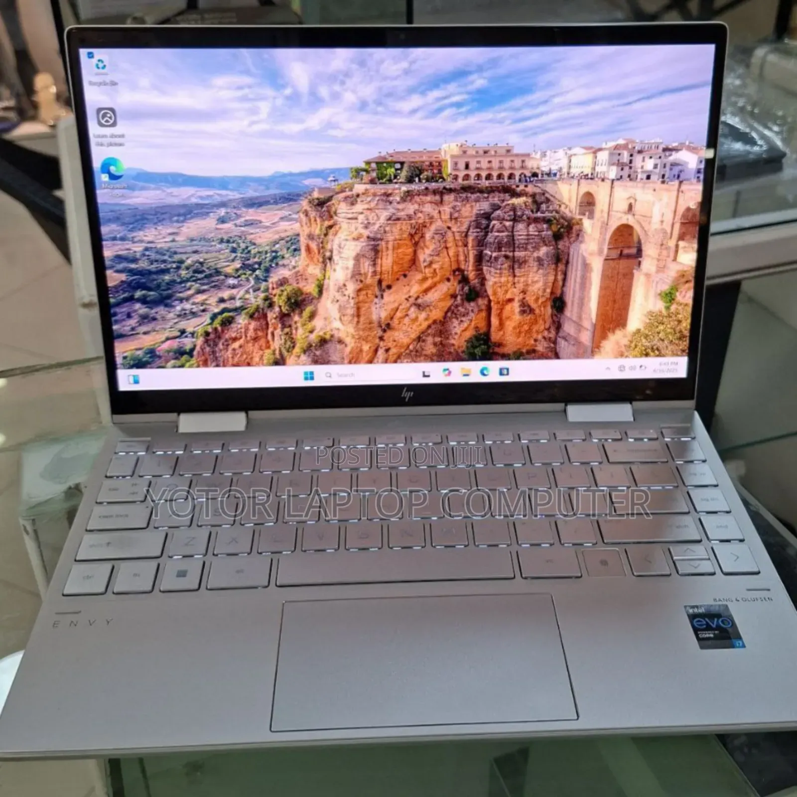 New Laptop HP Envy X360 16GB Intel Core I7 SSD 512GB