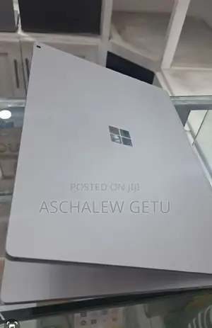 Photo - New Laptop Microsoft Surface 16GB Intel Core I7 SSD 256GB