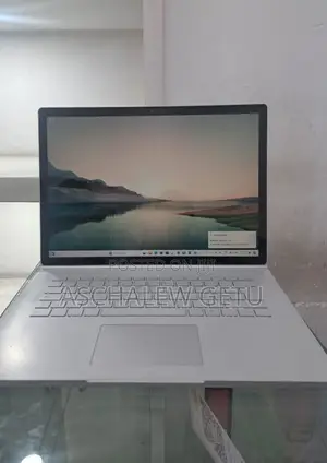 New Laptop Microsoft Surface 16GB Intel Core I7 SSD 256GB