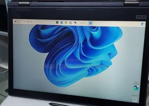 New Laptop Lenovo 8GB Intel Core i5 SSD 512GB