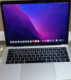 New Laptop Apple MacBook Pro 2017 8GB Intel Core I5 SSD 256GB