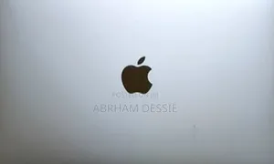 Photo - New Laptop Apple MacBook Pro 2017 16GB Intel Core I5 SSD 256GB