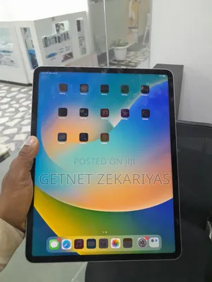 Photo - New Apple iPad Pro 128 GB Silver