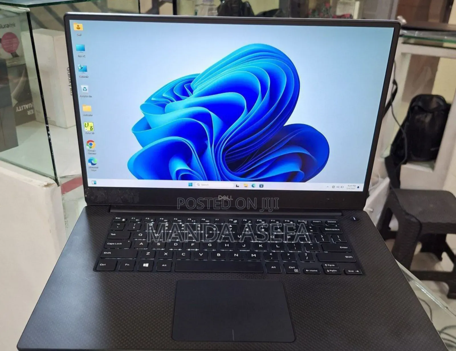 New Laptop Dell Precision 5540 16GB Intel Core I7 SSD 512GB