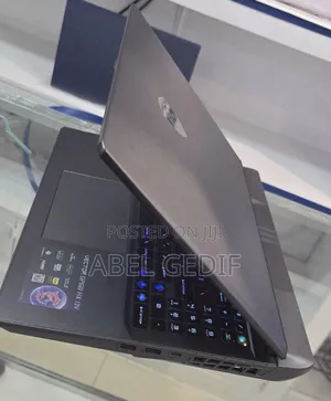 New Laptop MSI Vector 16 HX AI A2XWIG 16GB Intel Core I9 SSD 1T