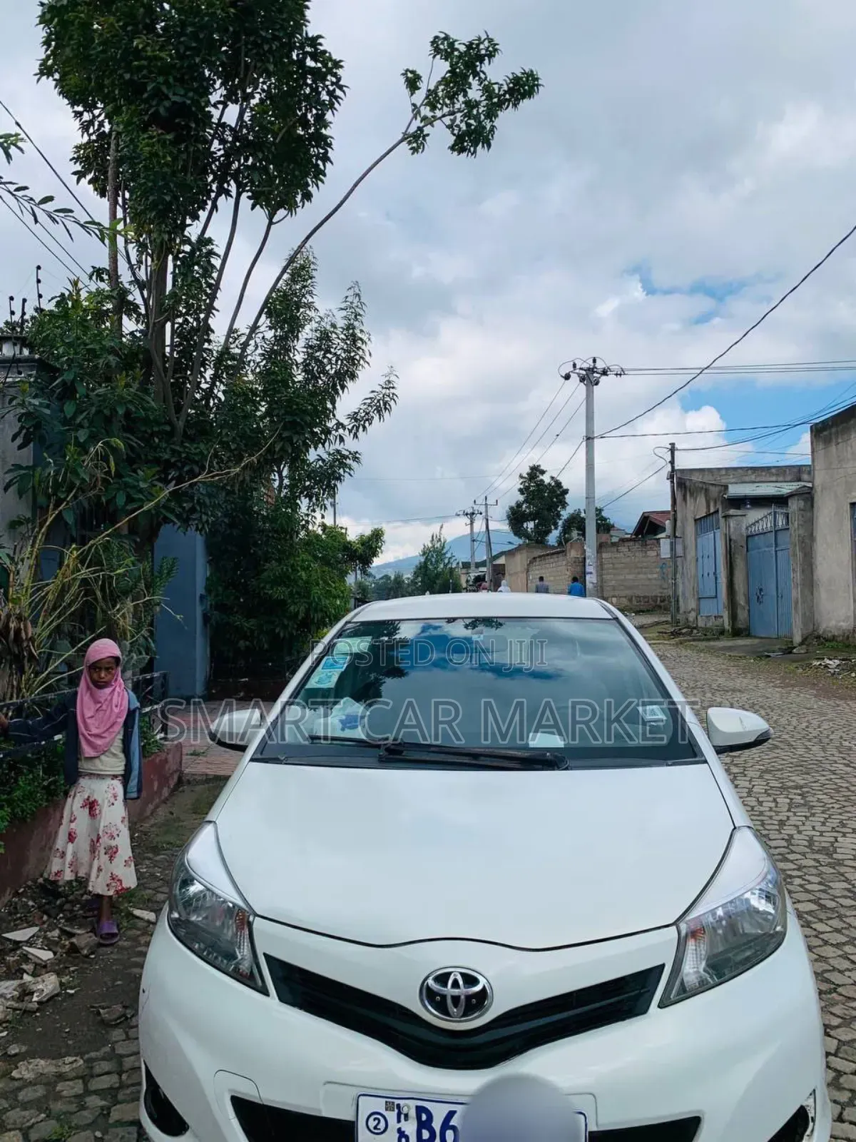 Toyota Yaris 2011 White
