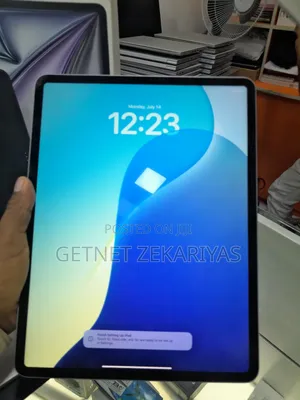 New Apple iPad Air 128 GB Silver