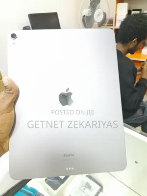 New Apple iPad Air 128 GB Silver