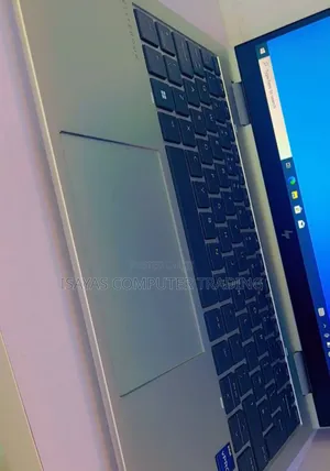 New Laptop HP EliteBook X GB Intel Core I7 SSD 512GB