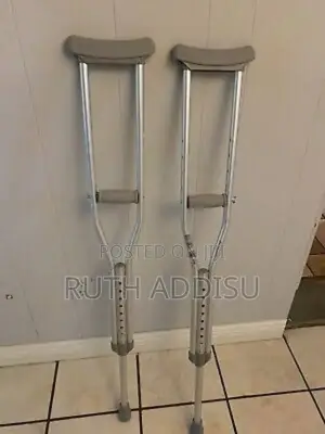 Photo - Axillary Bilateral Crutches米粒medical Axillary Crutches New