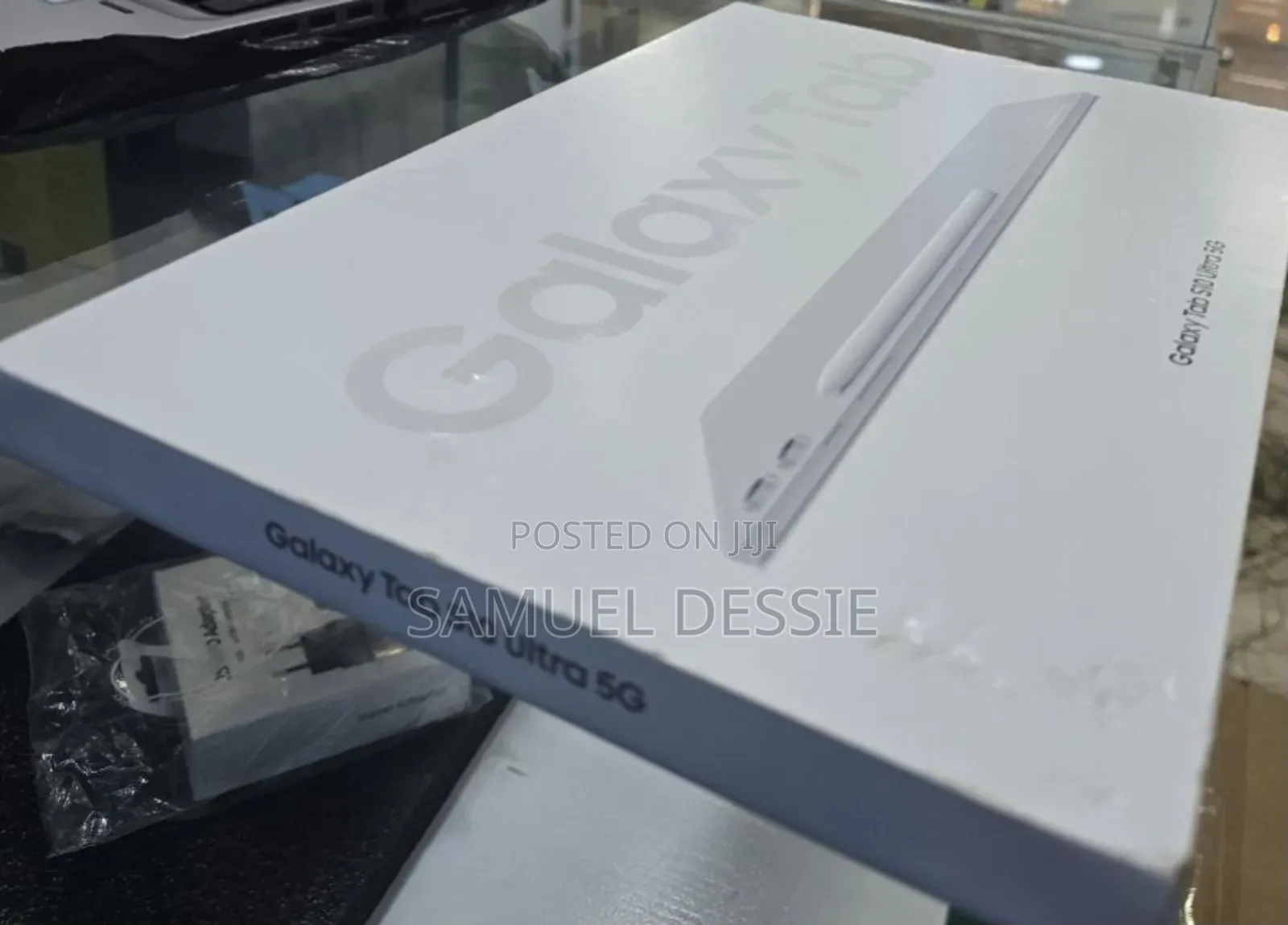 New Laptop Samsung 12GB SSD 256GB