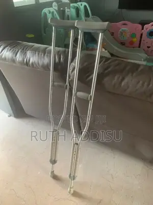 Crutches當時crutches和平crutches波及axillary Crutches的我crutches