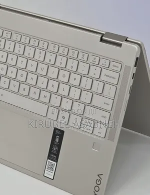 New Laptop Lenovo Yoga 700 16GB AMD Ryzen 7 SSD 1T