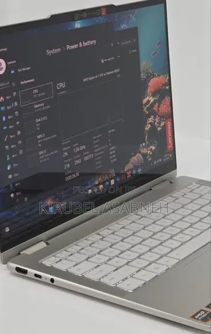 New Laptop Lenovo Yoga 700 16GB AMD Ryzen 7 SSD 1T