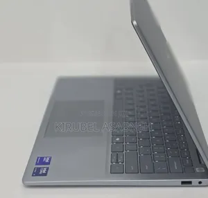 Photo - New Laptop Dell Inspiron 14 32GB Intel Core I7 SSD 1T