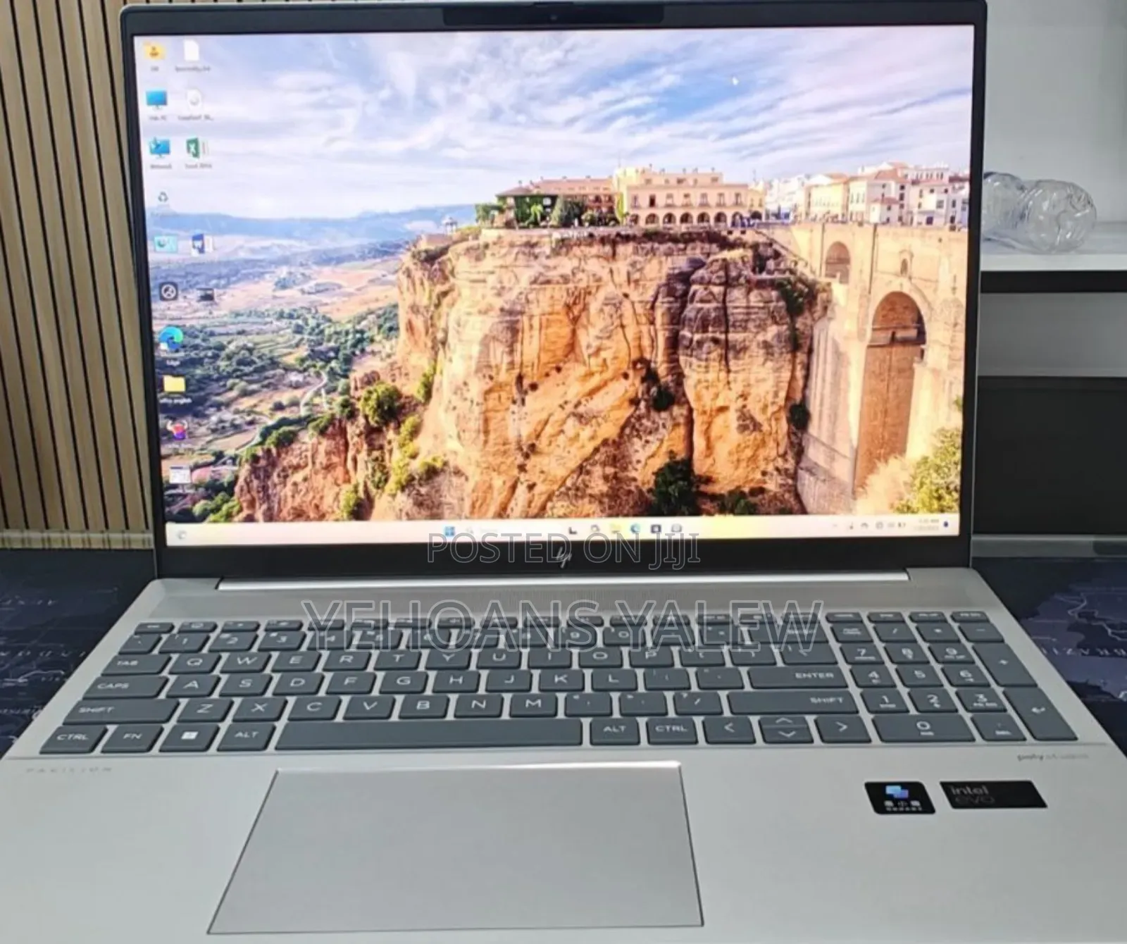 New Laptop HP 16GB Intel Core Ultra 7 SSD 1T