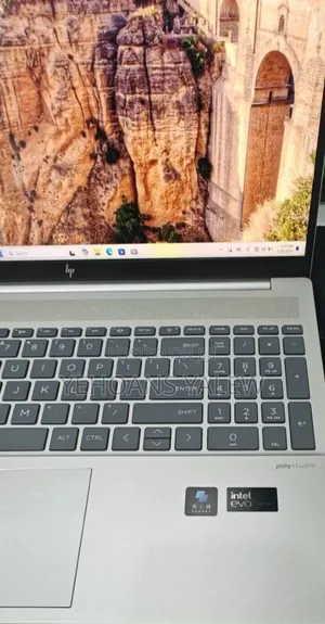 New Laptop HP 16GB Intel Core Ultra 7 SSD 1T