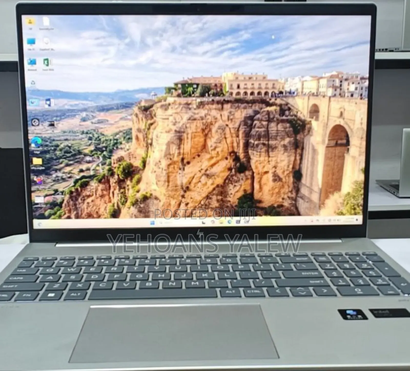 New Laptop HP 16GB Intel Core Ultra 7 SSD 1T
