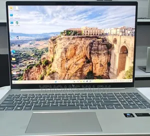 New Laptop HP 16GB Intel Core Ultra 7 SSD 1T